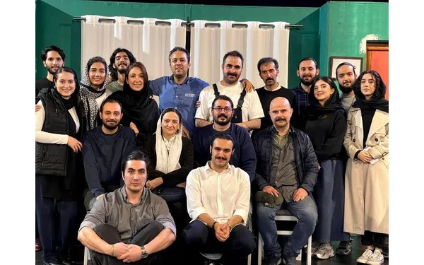 گلاب آدینه و علی مصفا به تماشای نمایش «بهمن» نشستند